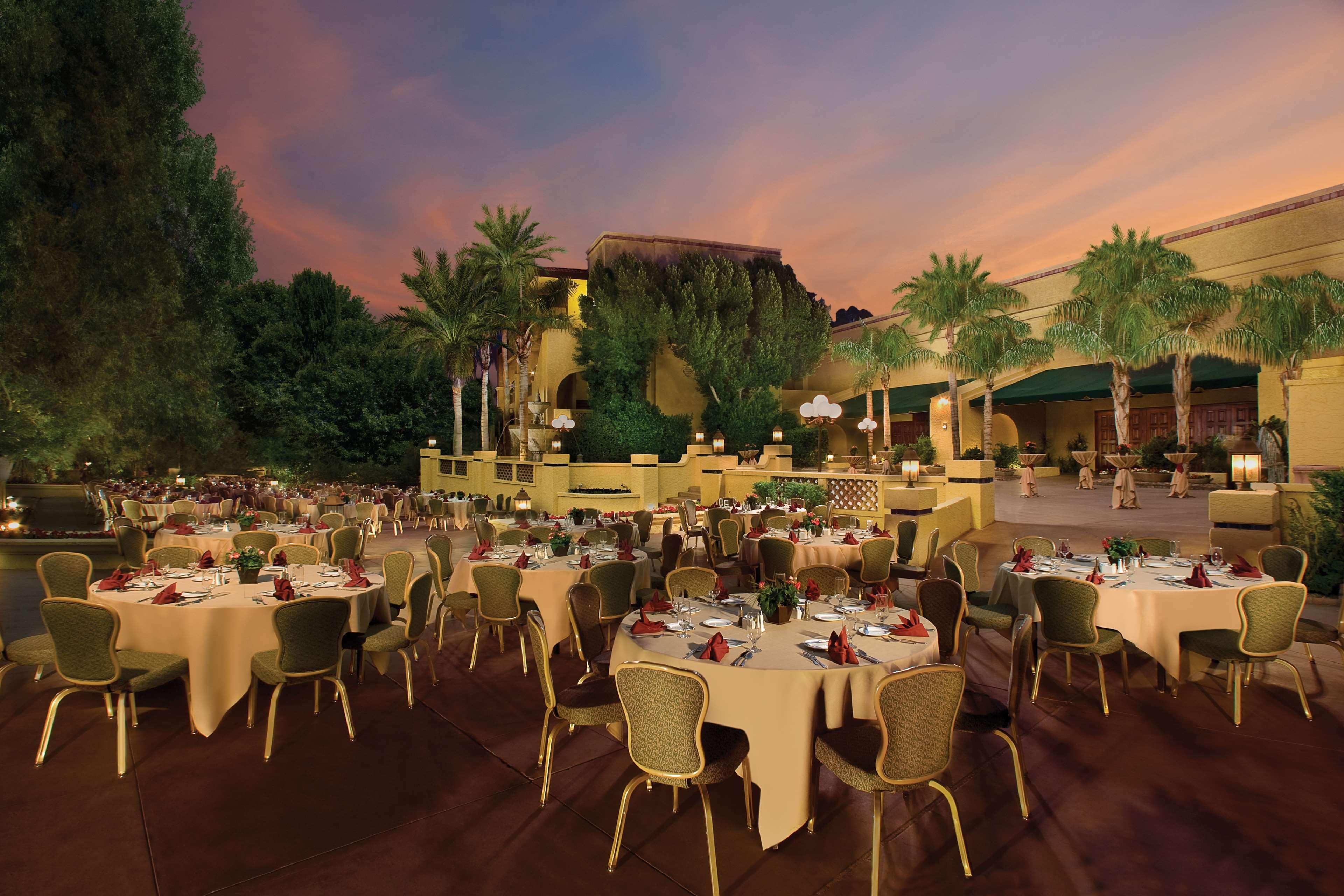 Hilton Phoenix Tapatio Cliffs Resort Étterem fotó