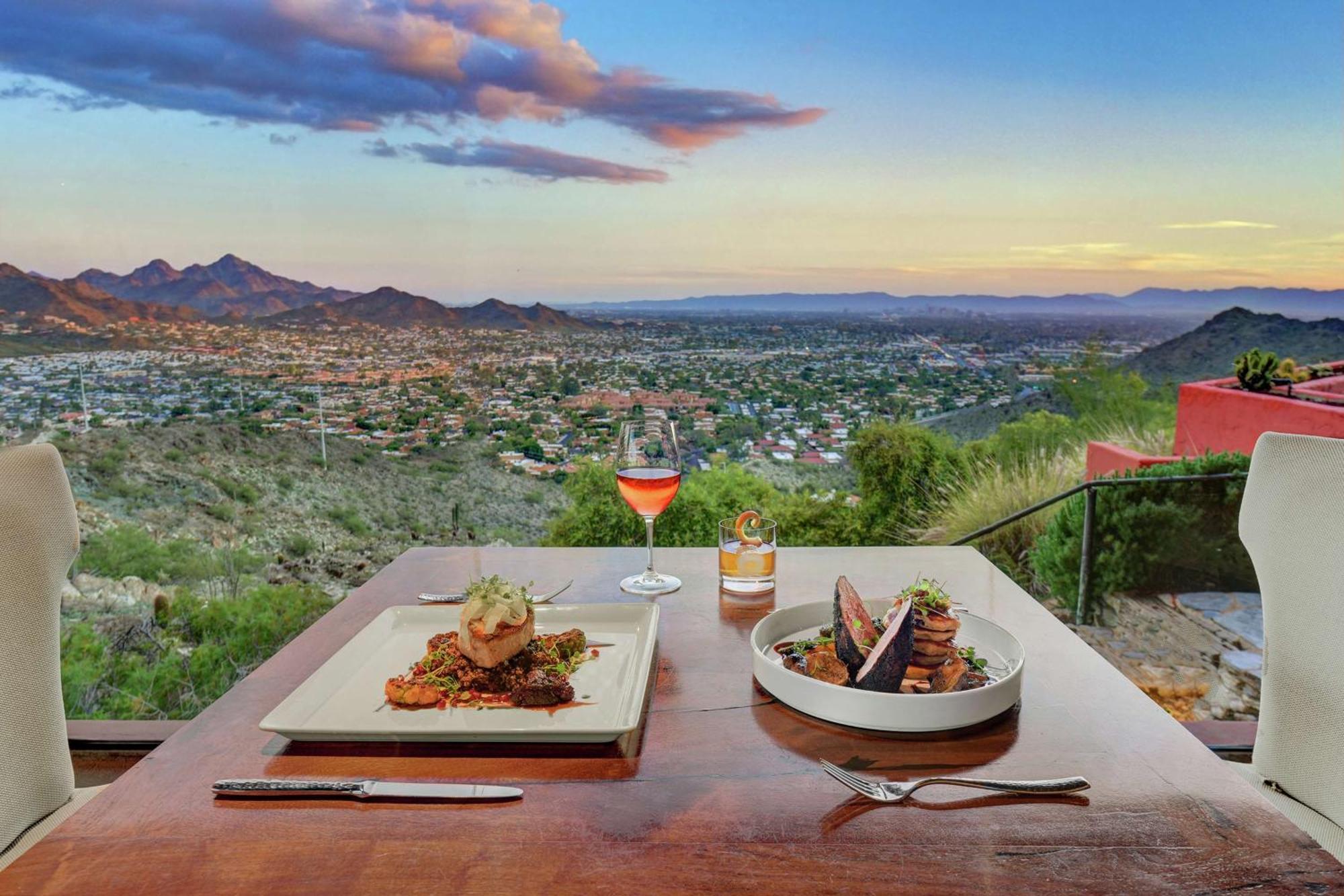 Hilton Phoenix Tapatio Cliffs Resort Kültér fotó